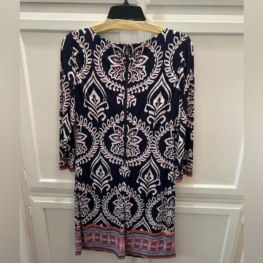 Vince Camuto dress size 6